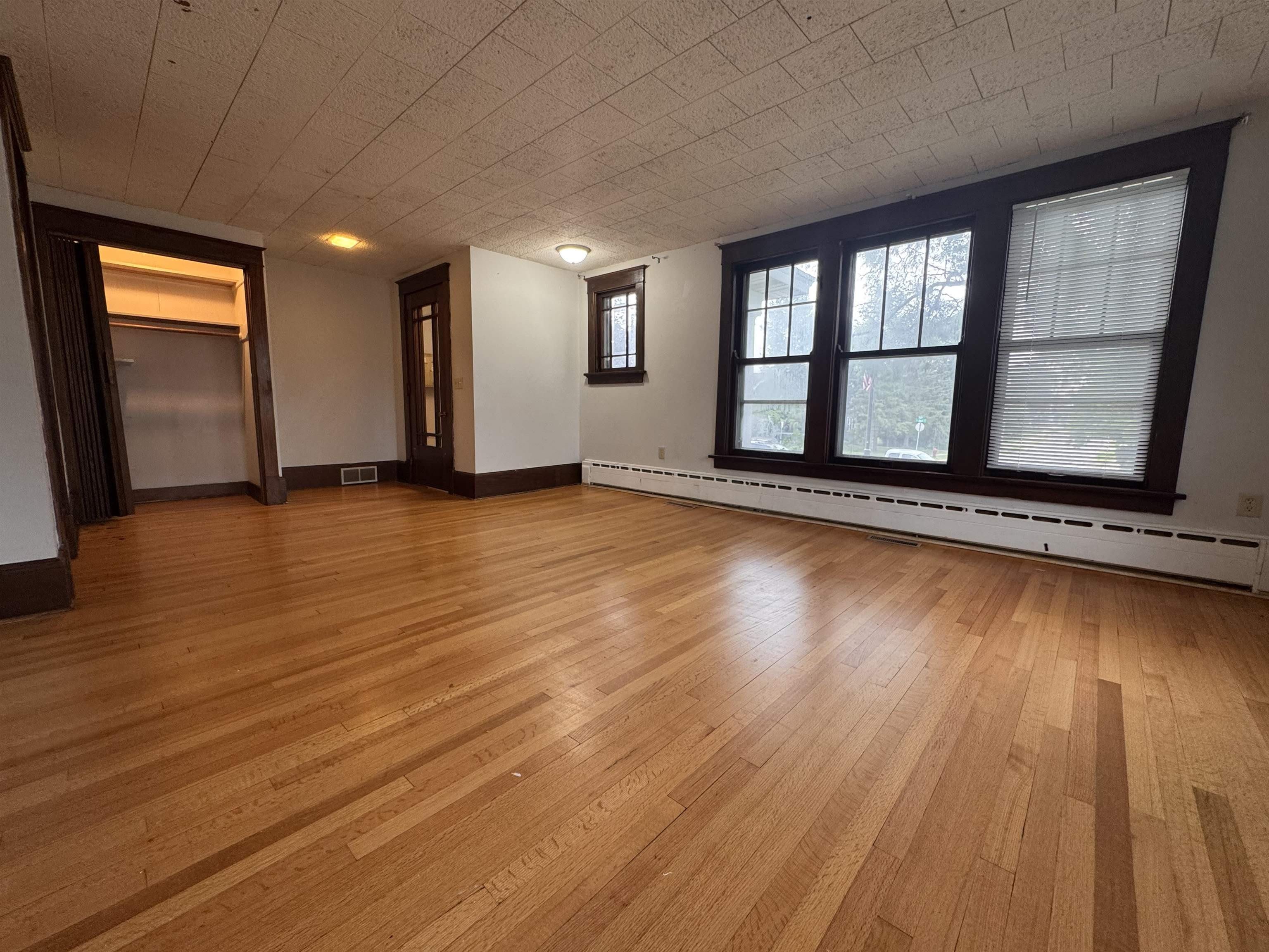 216 W Main – photo 2