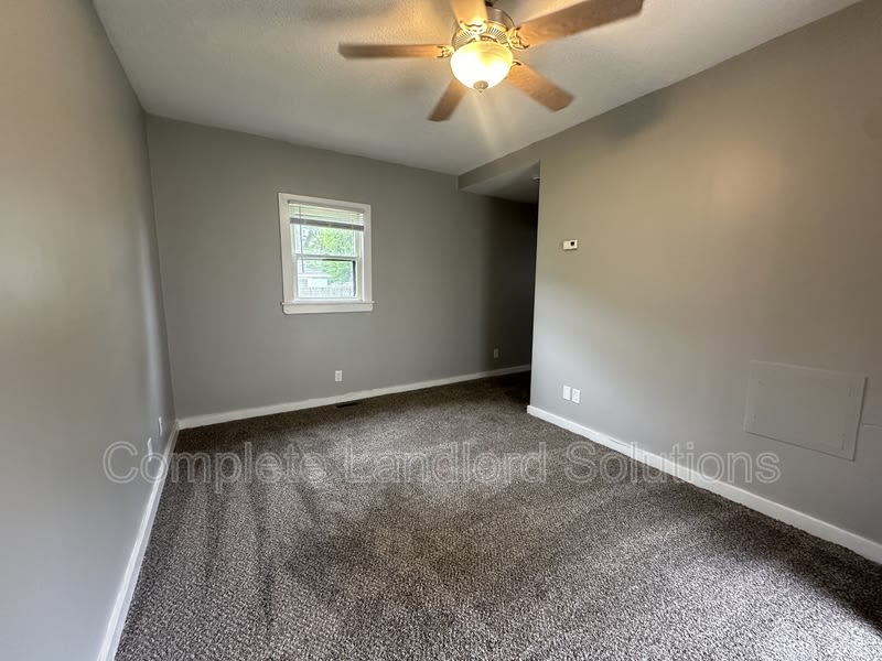1358 Chestnut Street – photo 4