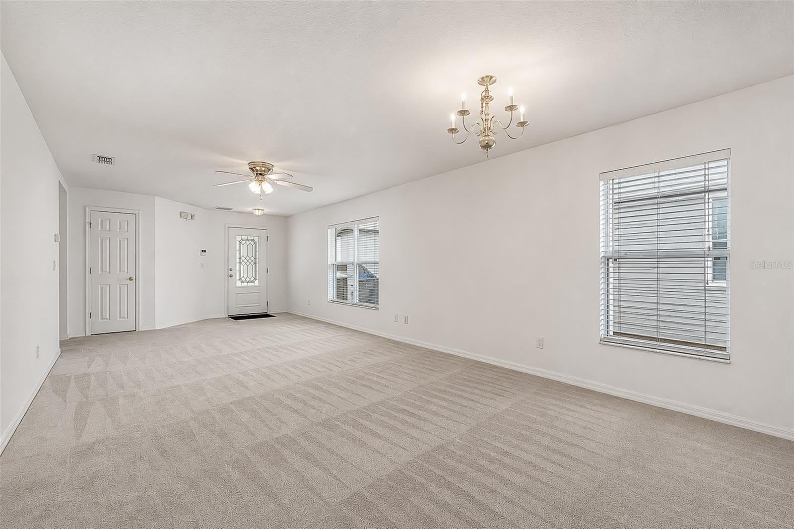 1503 BLUE HORIZON Drive – photo 5