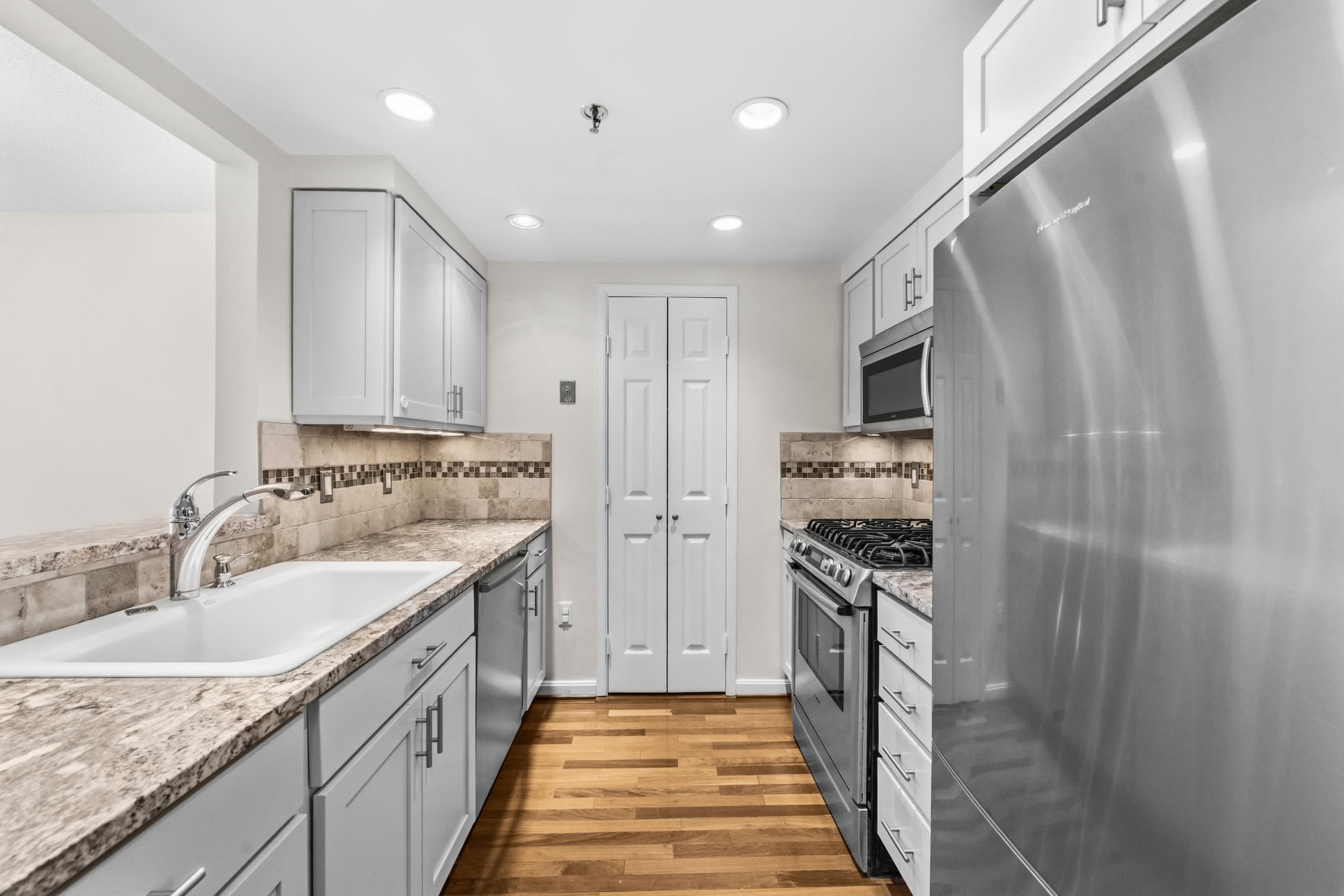11990 Market St # DE421951WT – photo 3