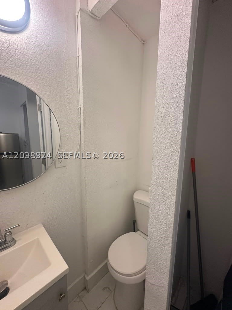 655 NW 2nd St – photo 5