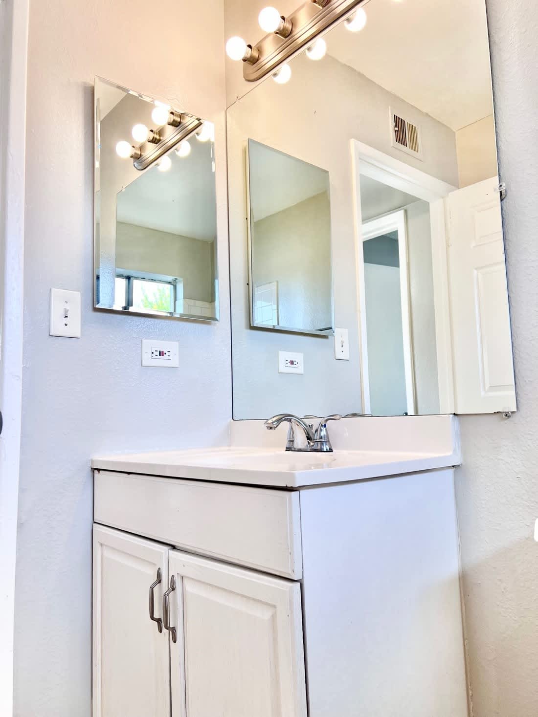 7013 N 76Th Ave – photo 5