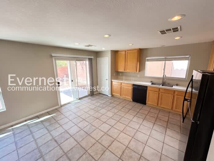 11221 Salentino Avenue – photo 5