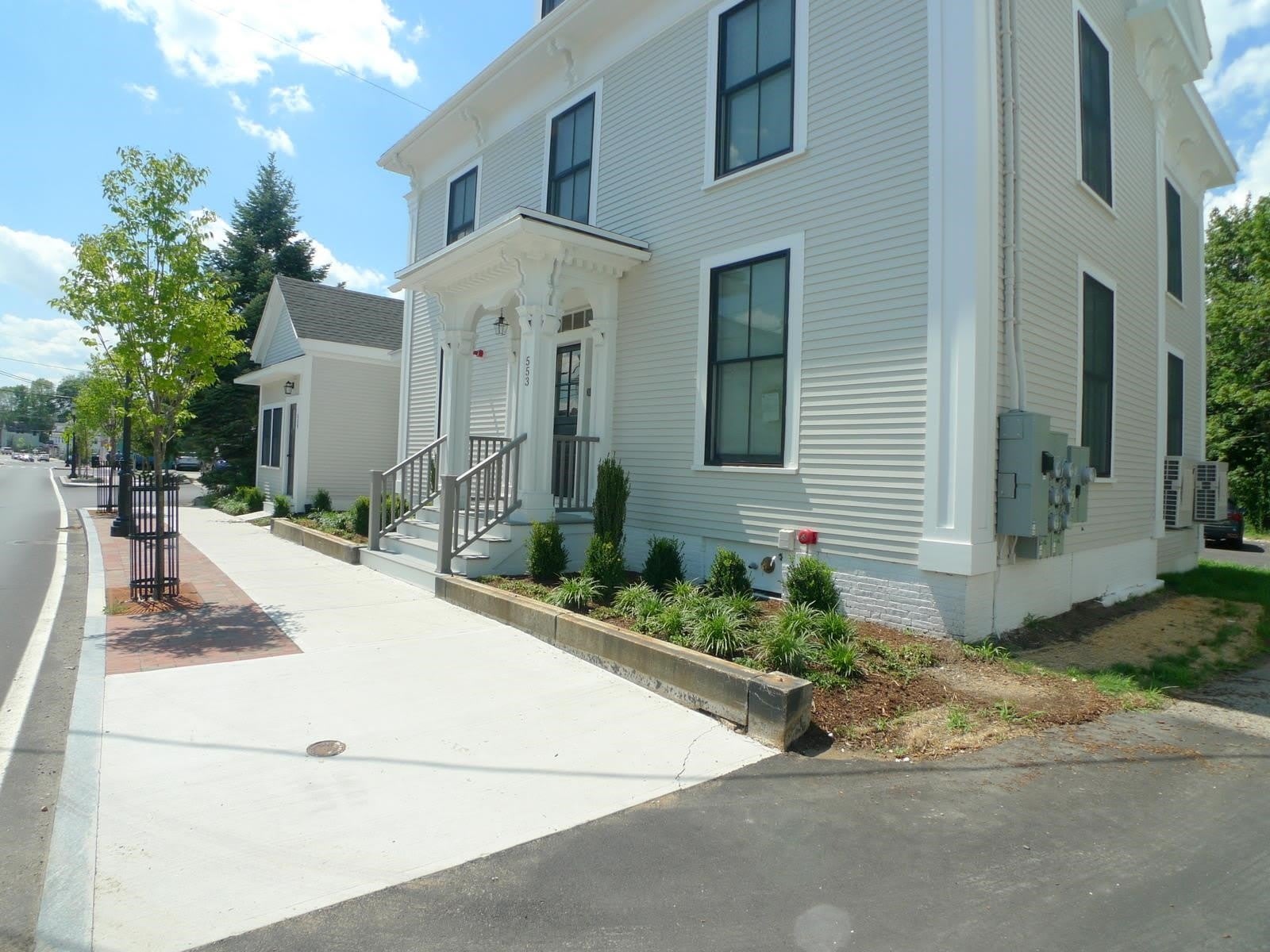 553 Islington Street – photo 2
