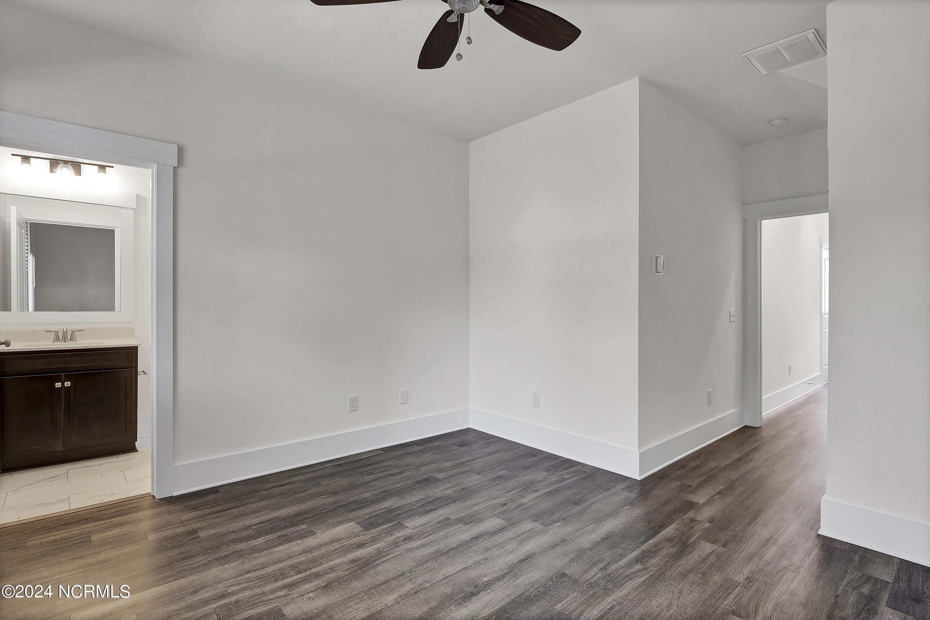 1808 Bungalow Row – photo 5