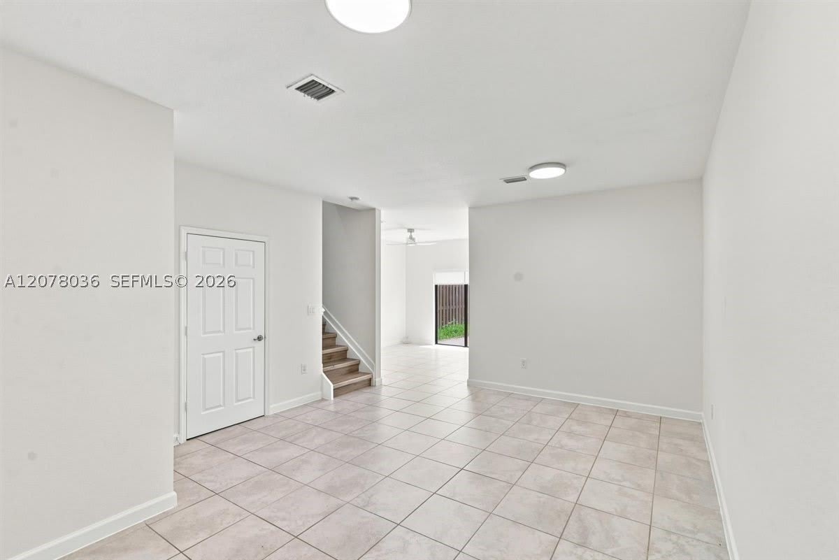 125 SE 34th Ter – photo 4