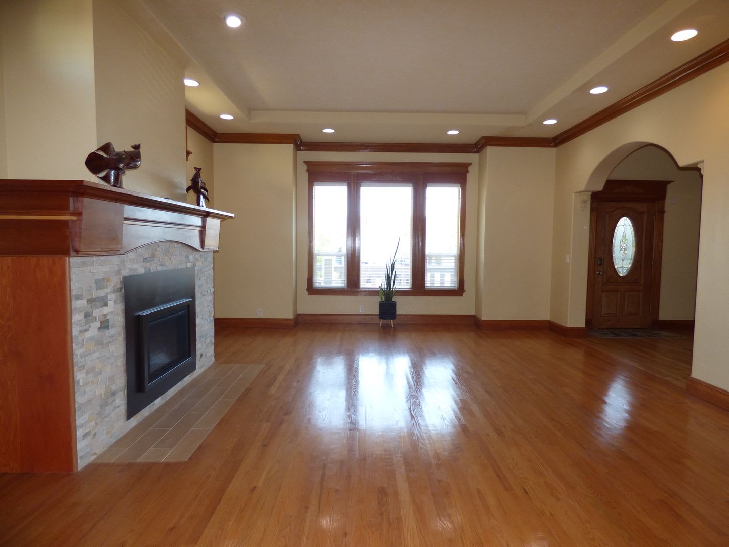 6 bed 2.5 bath home in Northeast Salem – photo 3