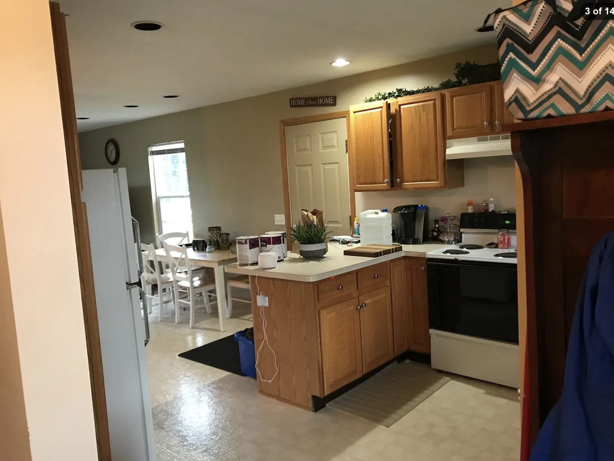 986 Vos Street – photo 4