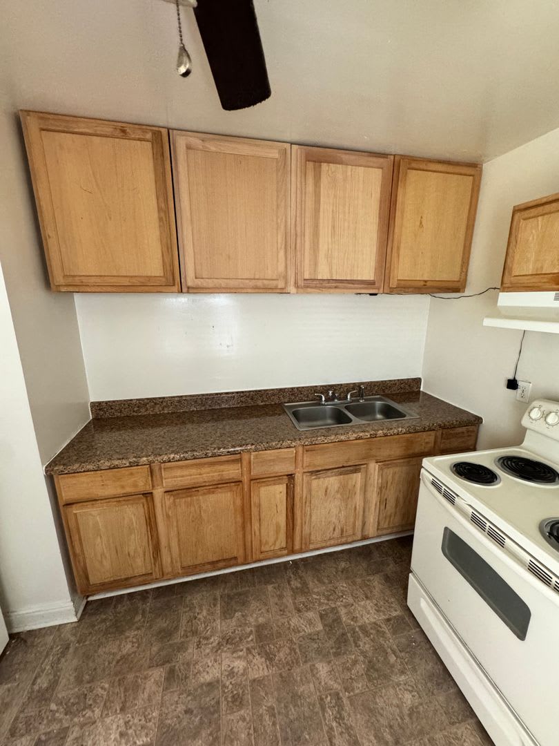 2 bed house on Rva Northside! Central hvac, hardwoods,all electric, lots of parking, laundry – photo 5