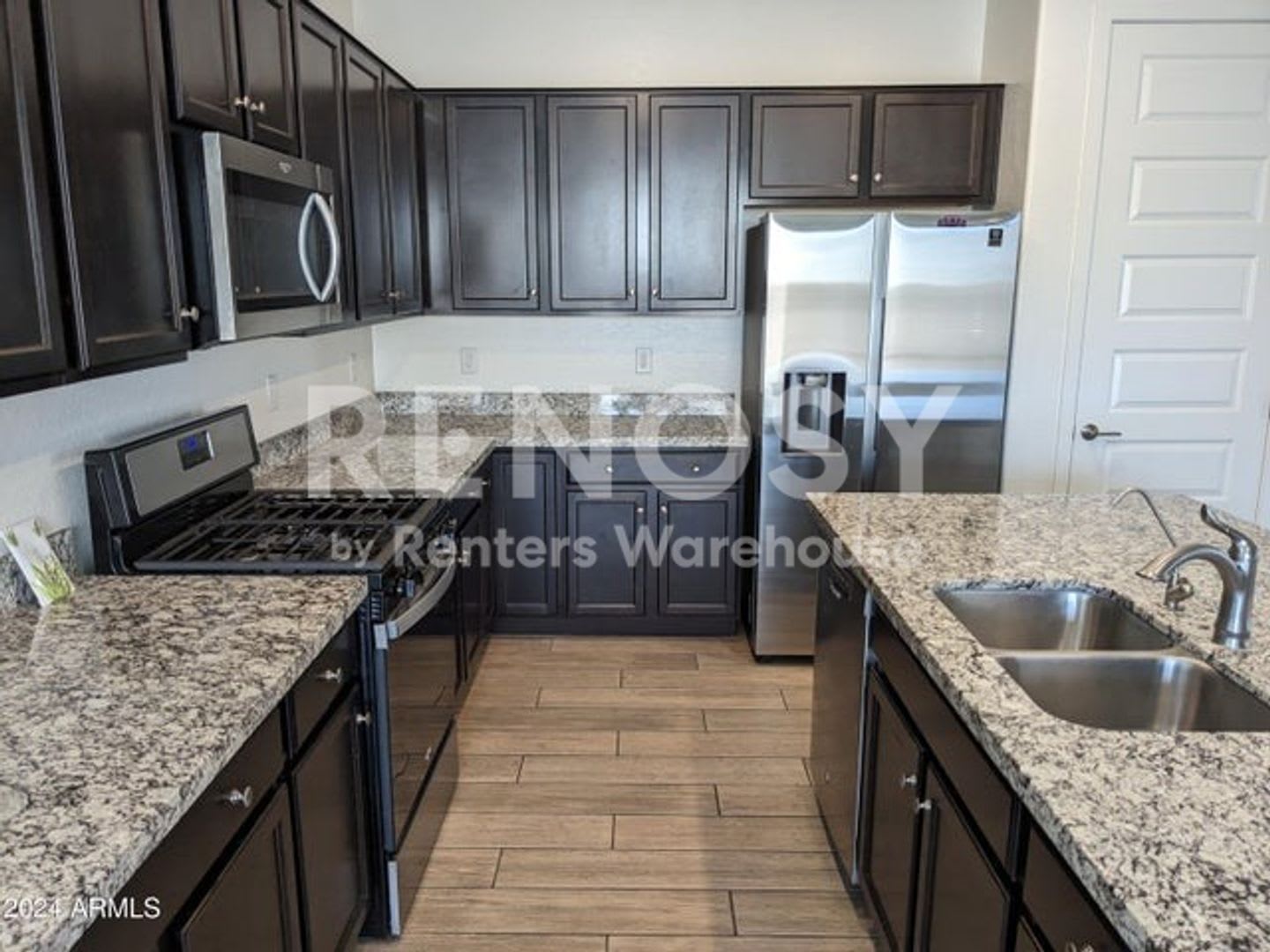 PRICE DROP! More Space, More Value – 4-Bedroom Casa Grande Home! – photo 4