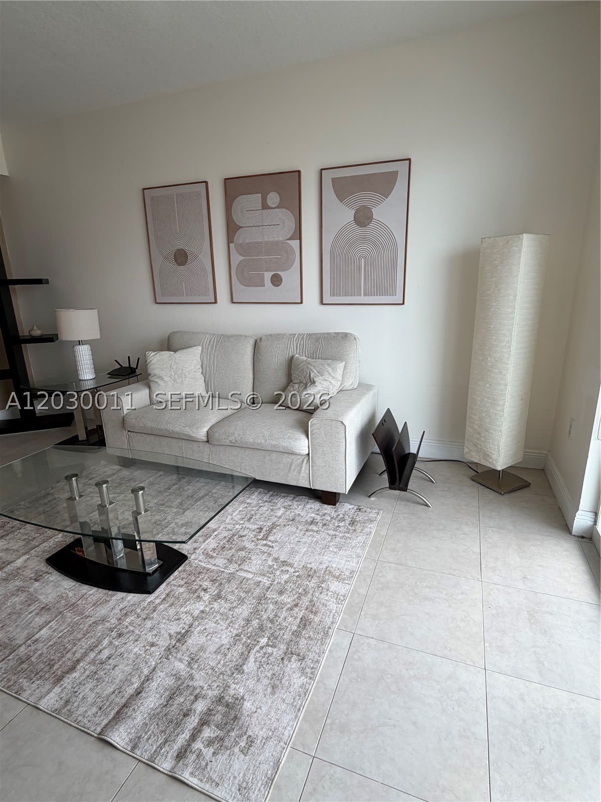 275 NE 18th – photo 3