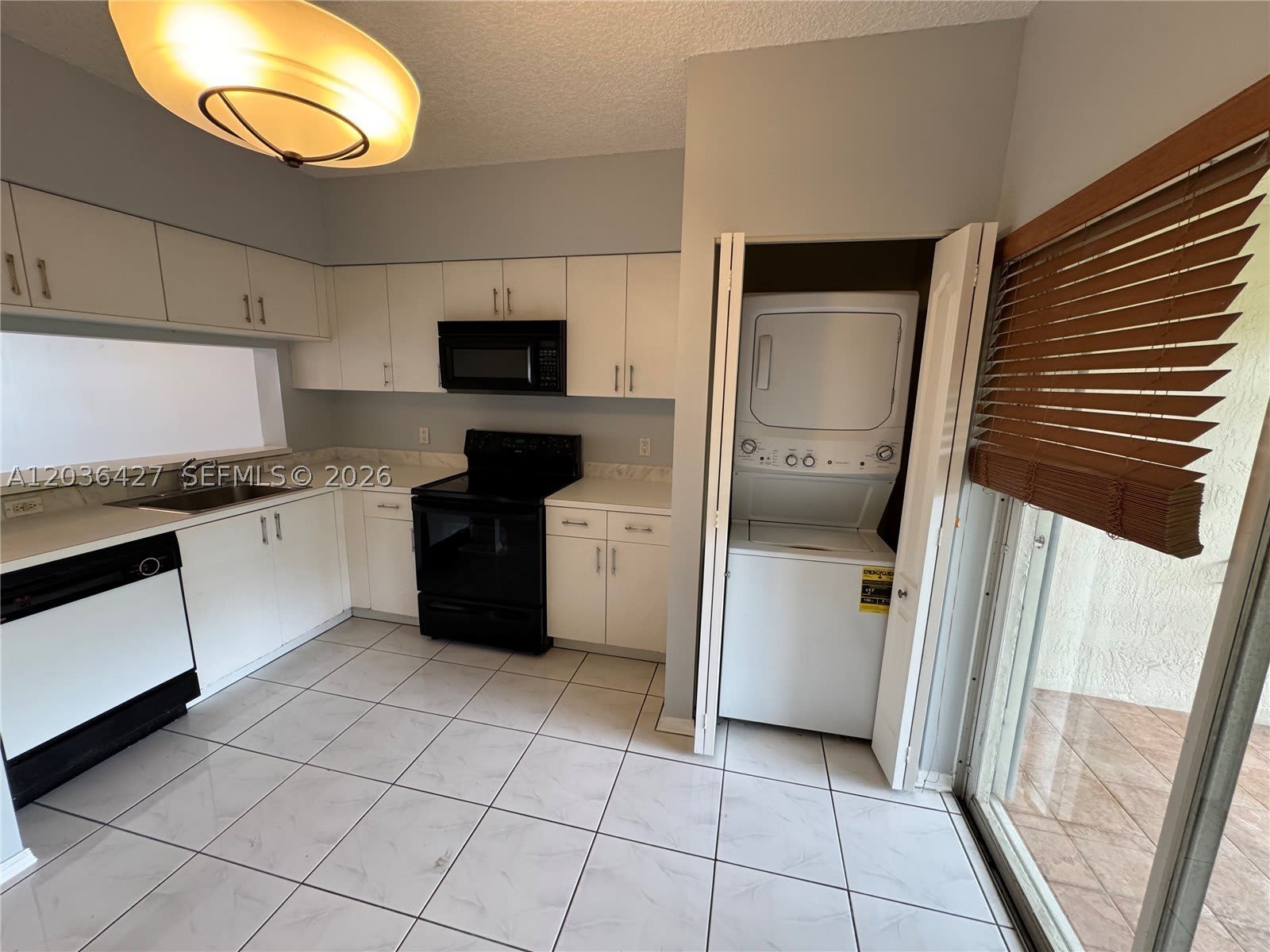 77 SIMONTON CR – photo 5