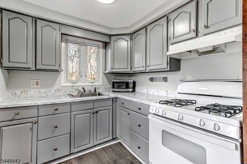 273 W Main St – photo 2