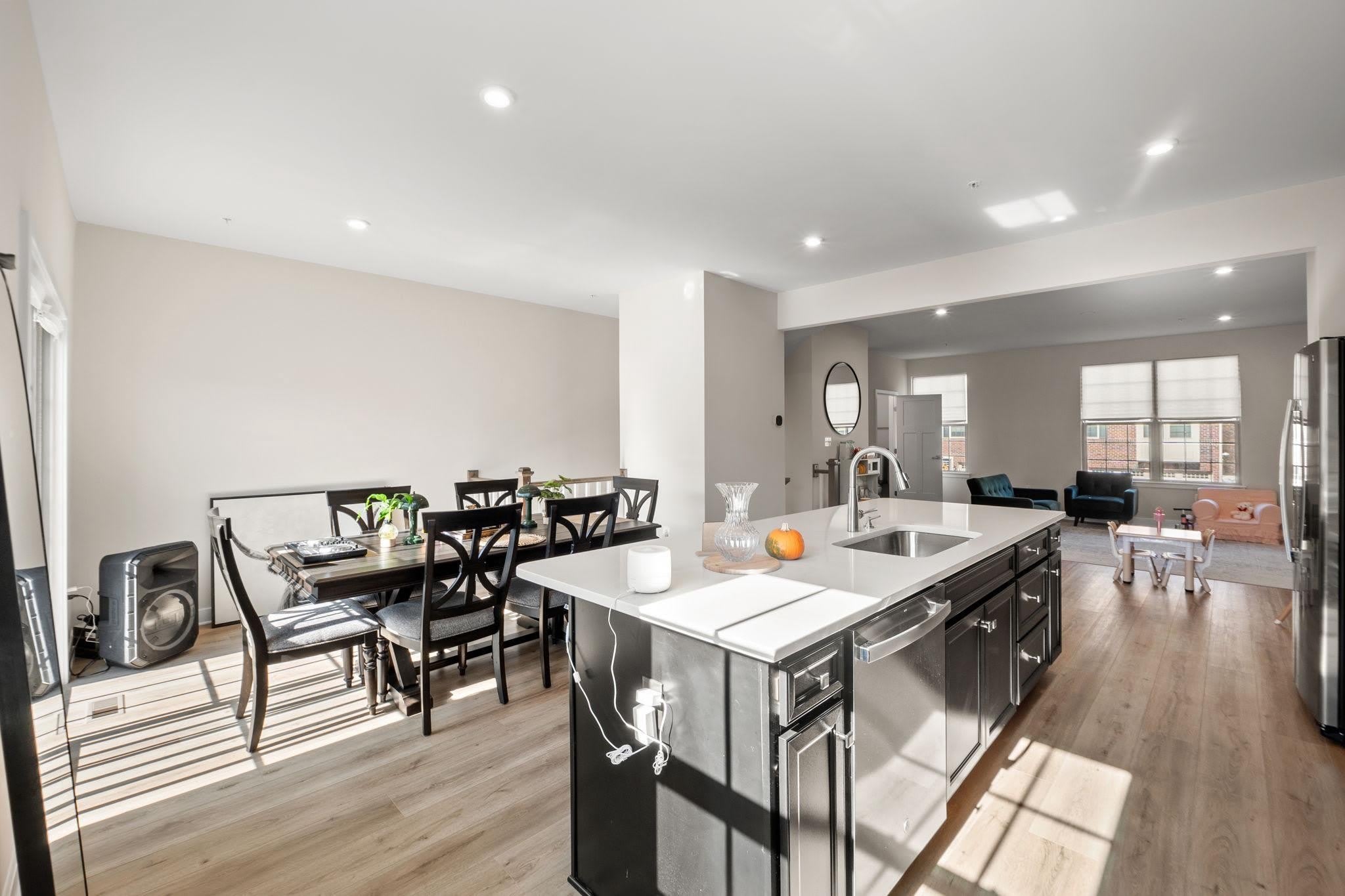 9019 Belinda Boulevard – photo 4