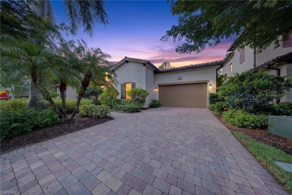 7890 Allende Ln – photo 1