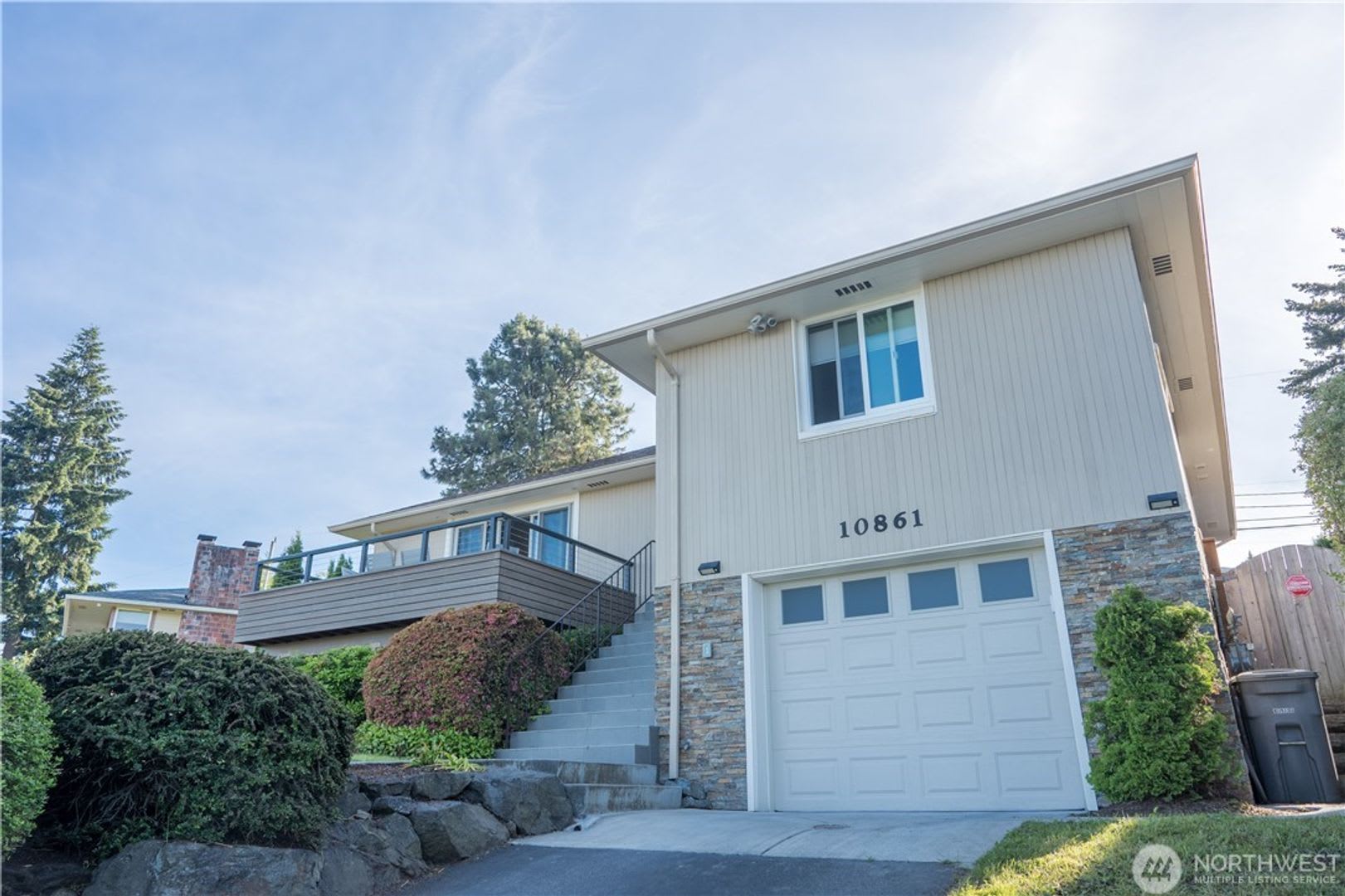 3Bd/2.5Ba Seattle Home – photo 1