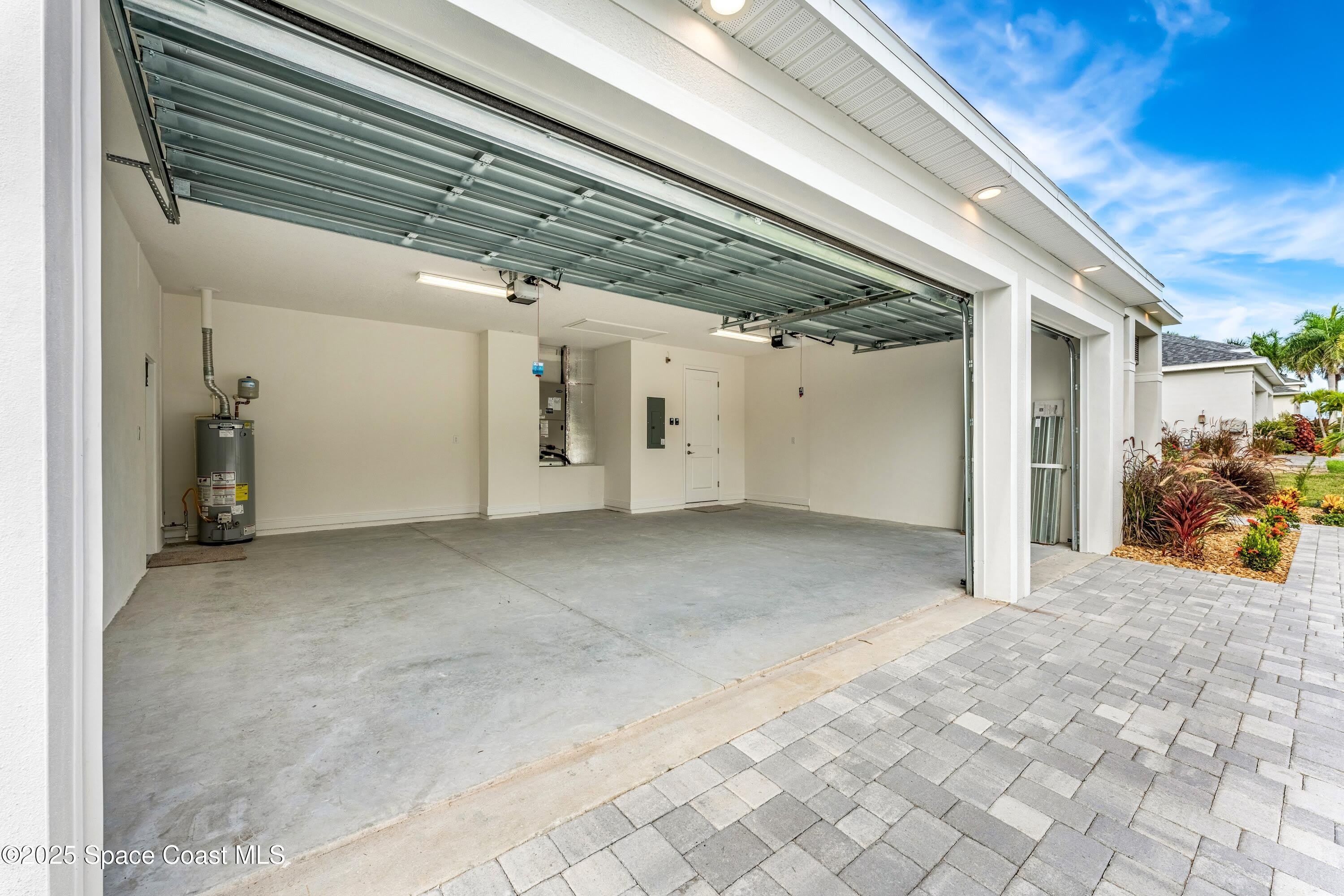 35 Loch Ness Drive – photo 4