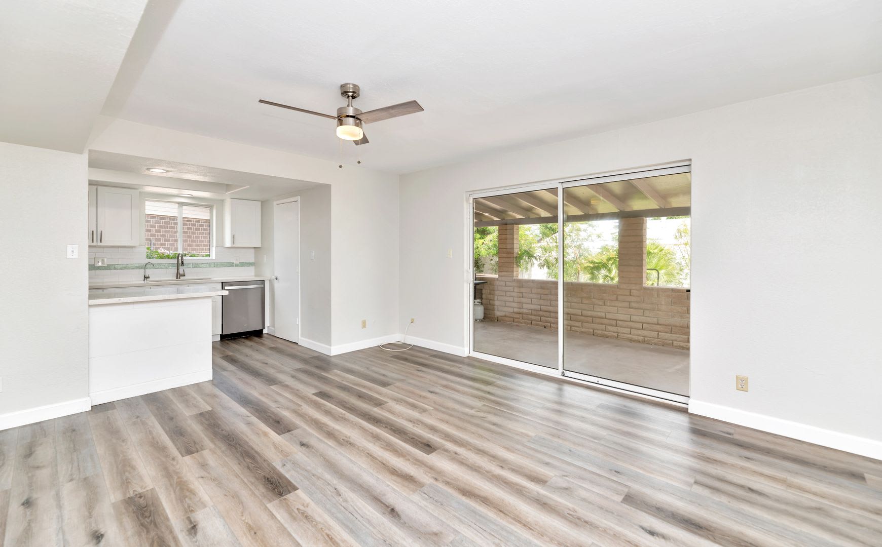 8444 E Plaza Ave Scottsdale Az 85250 – photo 5