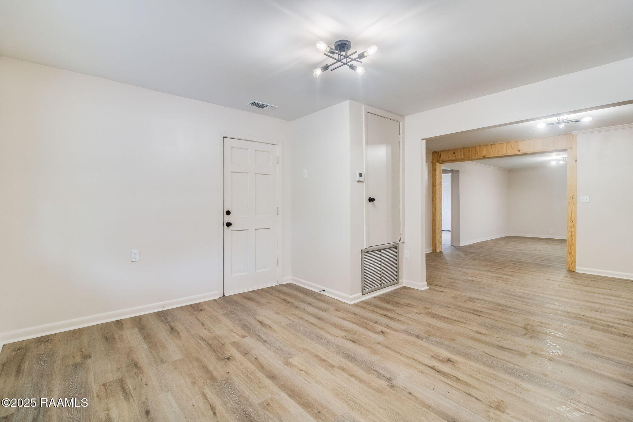 105 Brockton Drive – photo 4