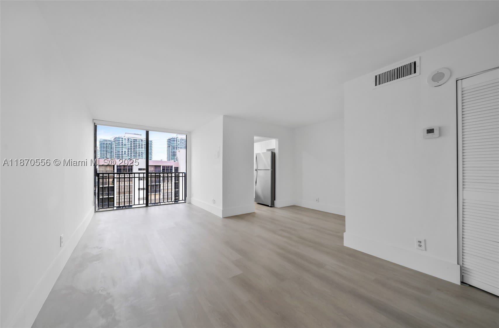 17021 N Bay Rd – photo 3