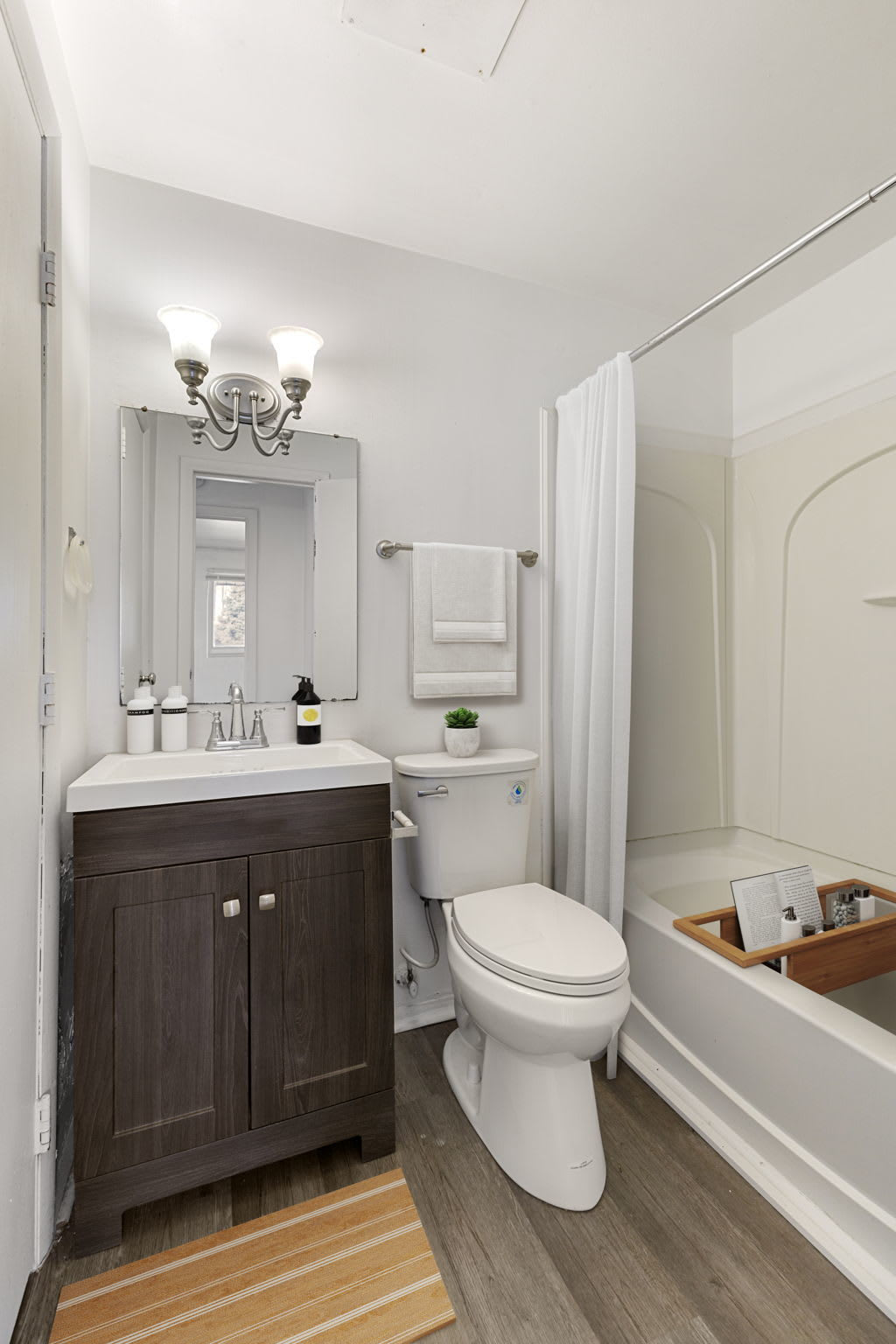 2201 S Marsh Ave – photo 4