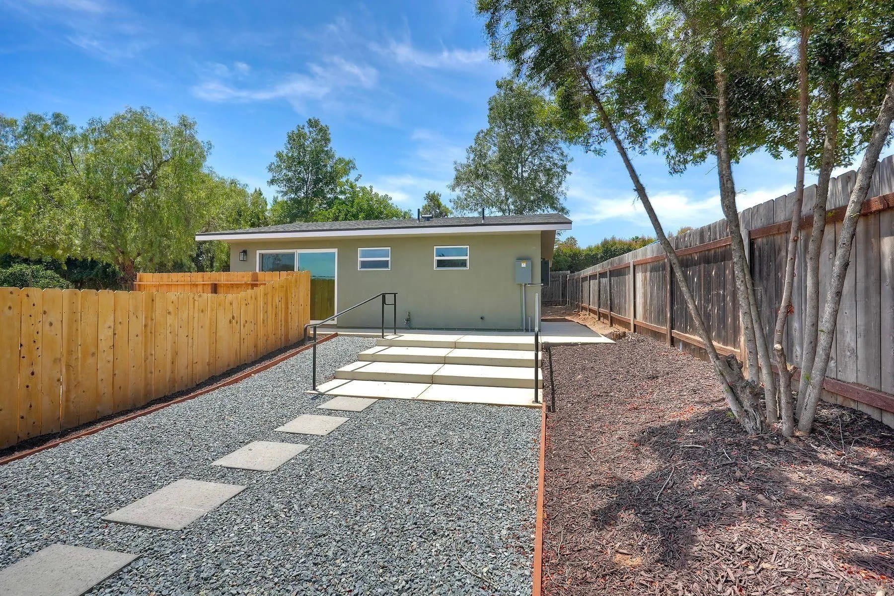 1923 Felicita Road – photo 2
