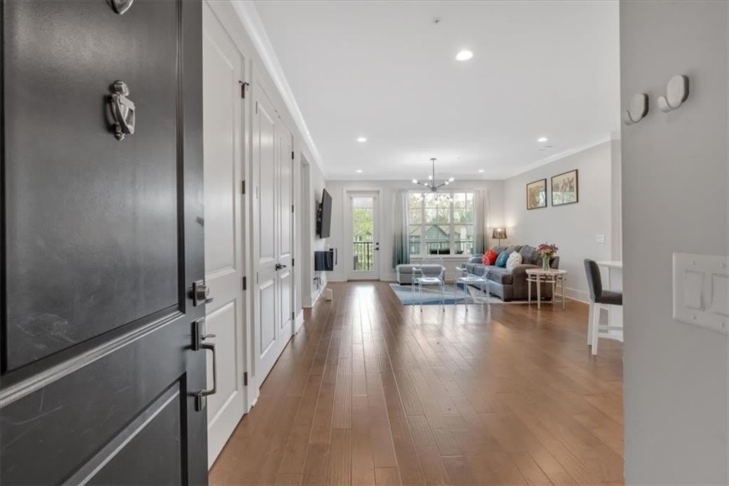 6890 Peachtree Dunwoody Road – photo 5