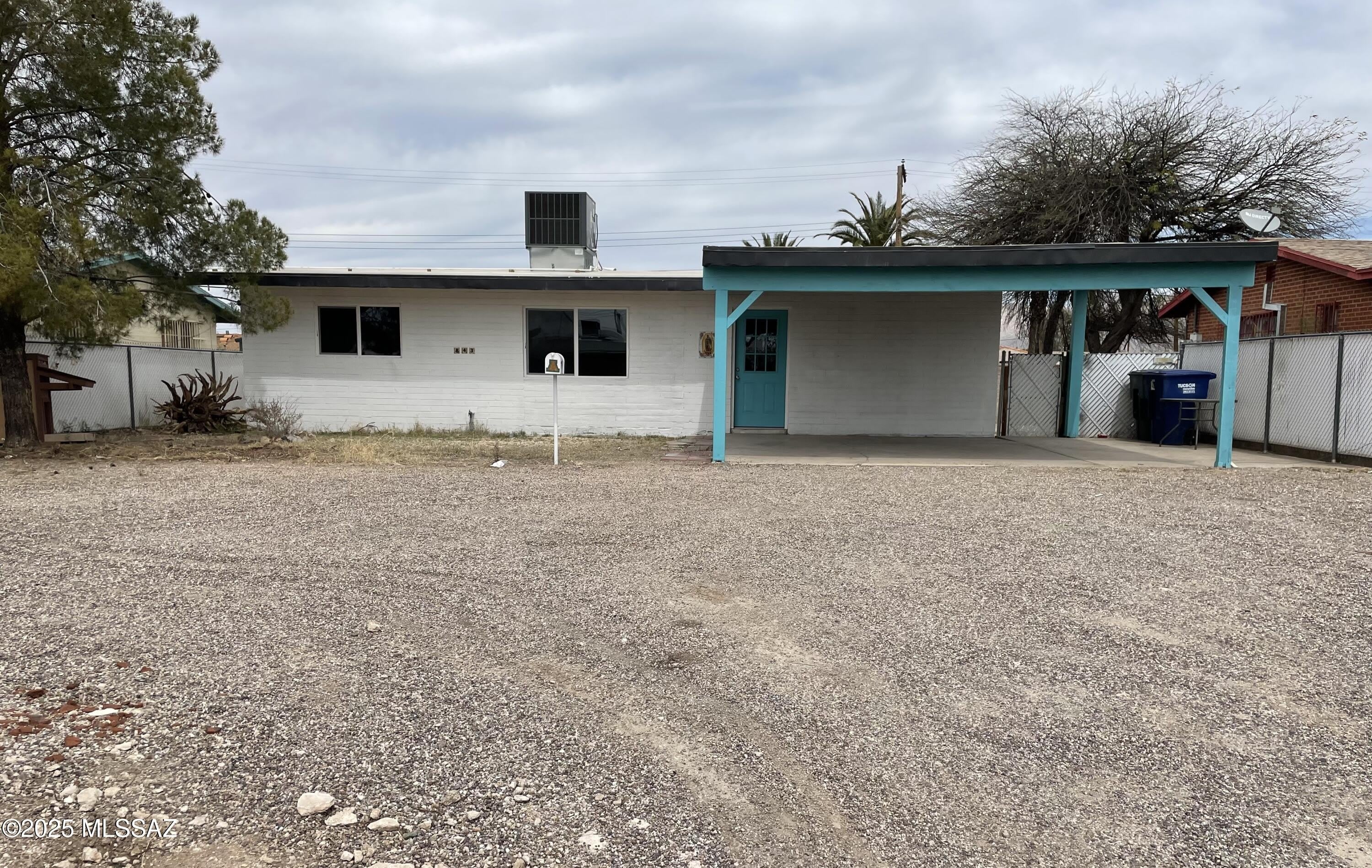 843 E Alturas Street – photo 1