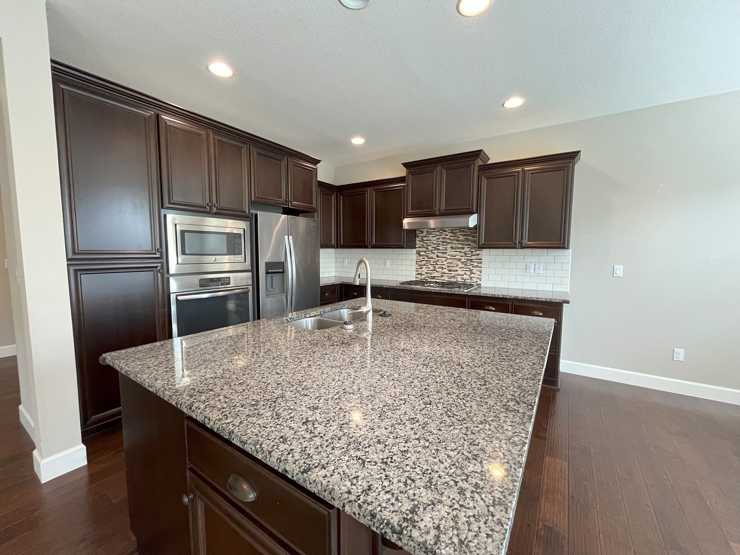 Spacious 4-Bedroom + Bonus Room with Modern Kitchen, Solar Panels & Private Fenced Backyard! – photo 5