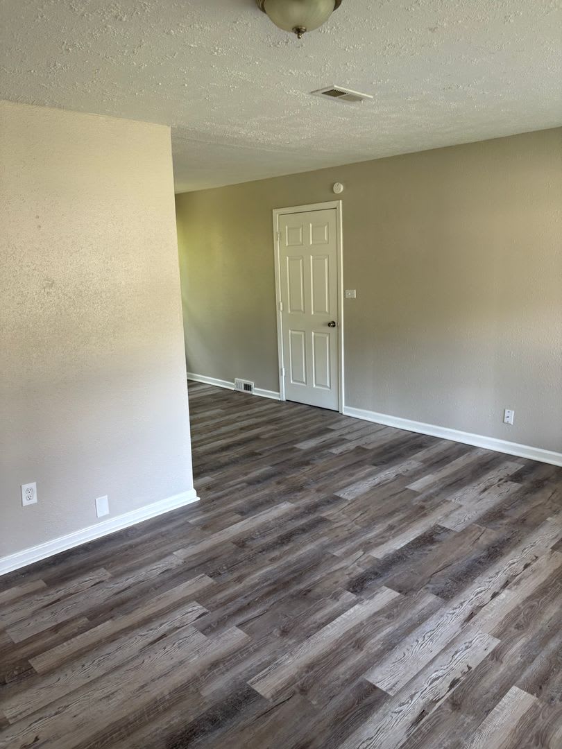 Large 3 bedroom house available – photo 3