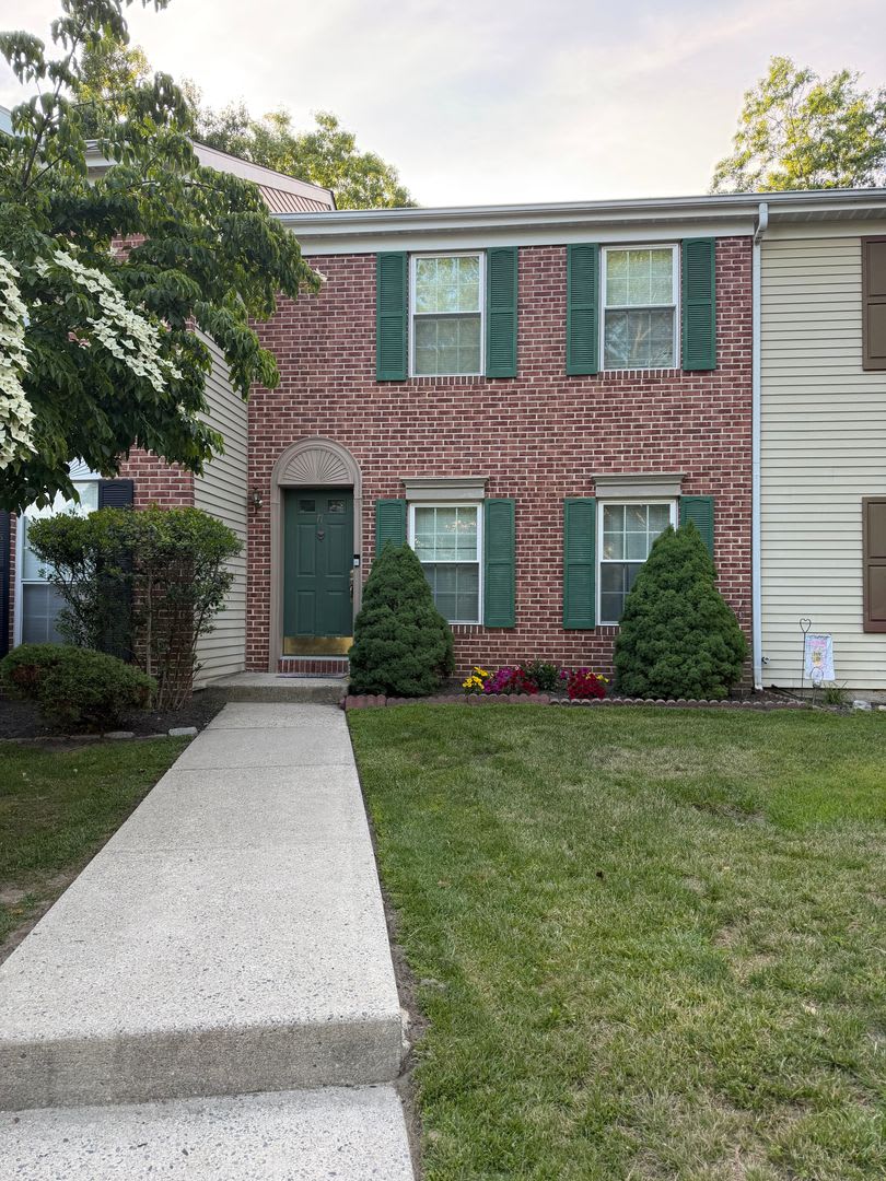 2 Br 1 Ba Galloway Townhome – photo 1