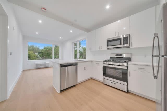 3309 Liberty Ave – photo 1