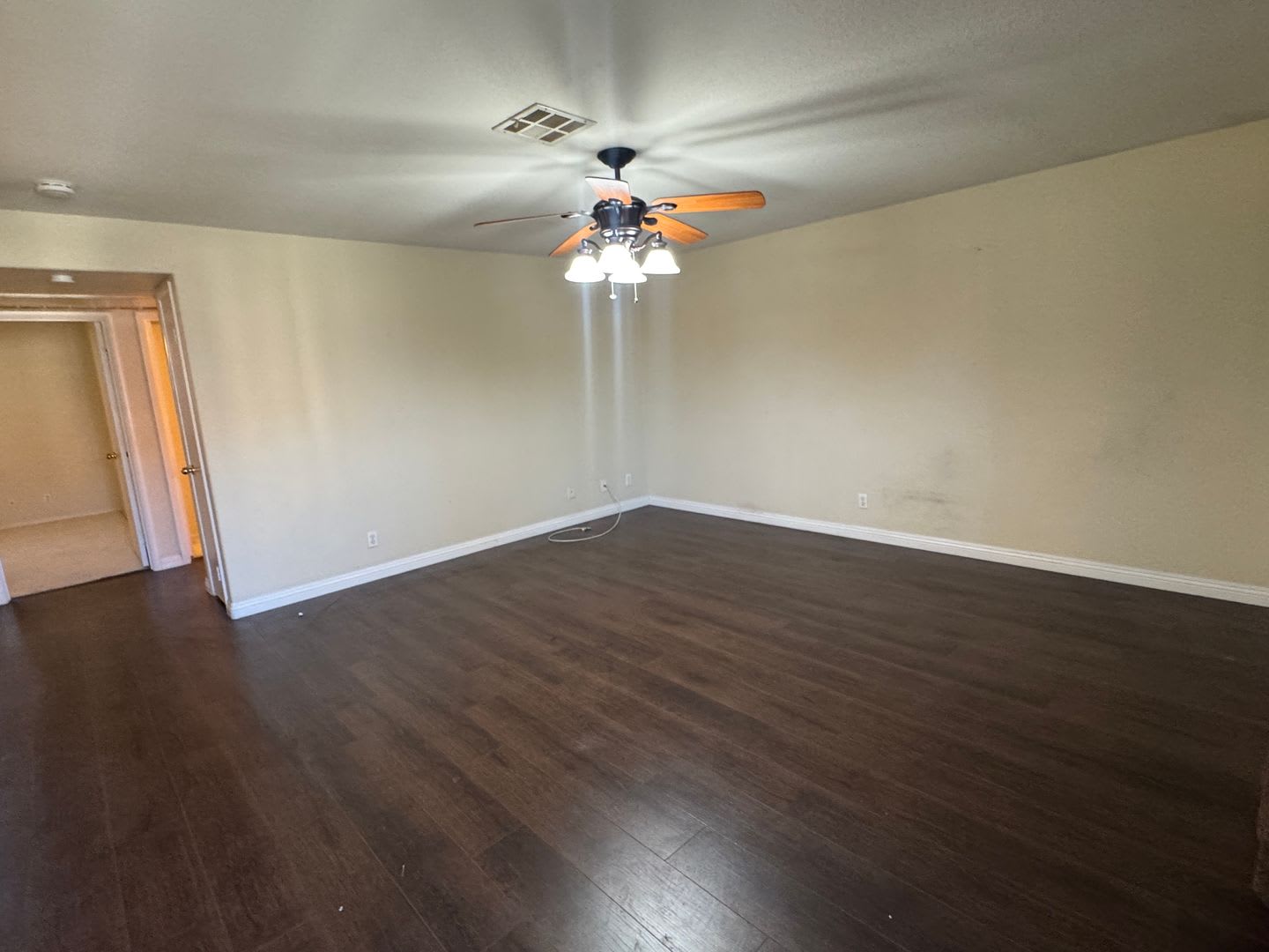 Two Bedroom Two Bathroom Fully Furnished Condo – photo 3