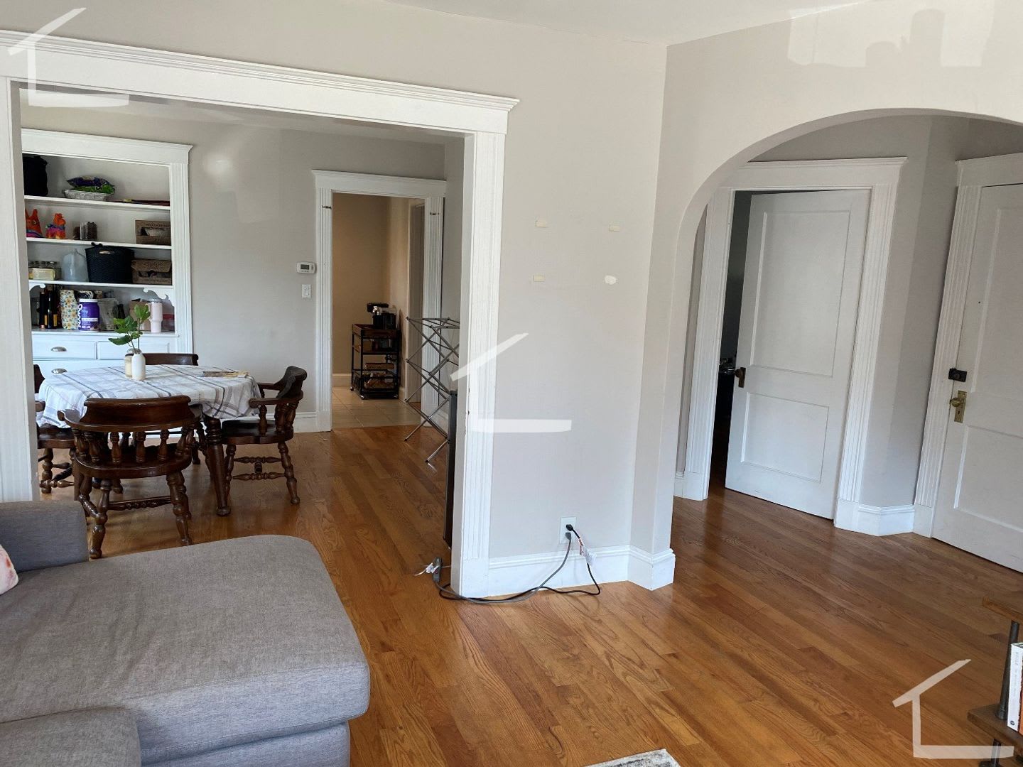 Charming 4 Bedroom- No Broker Fee – photo 3