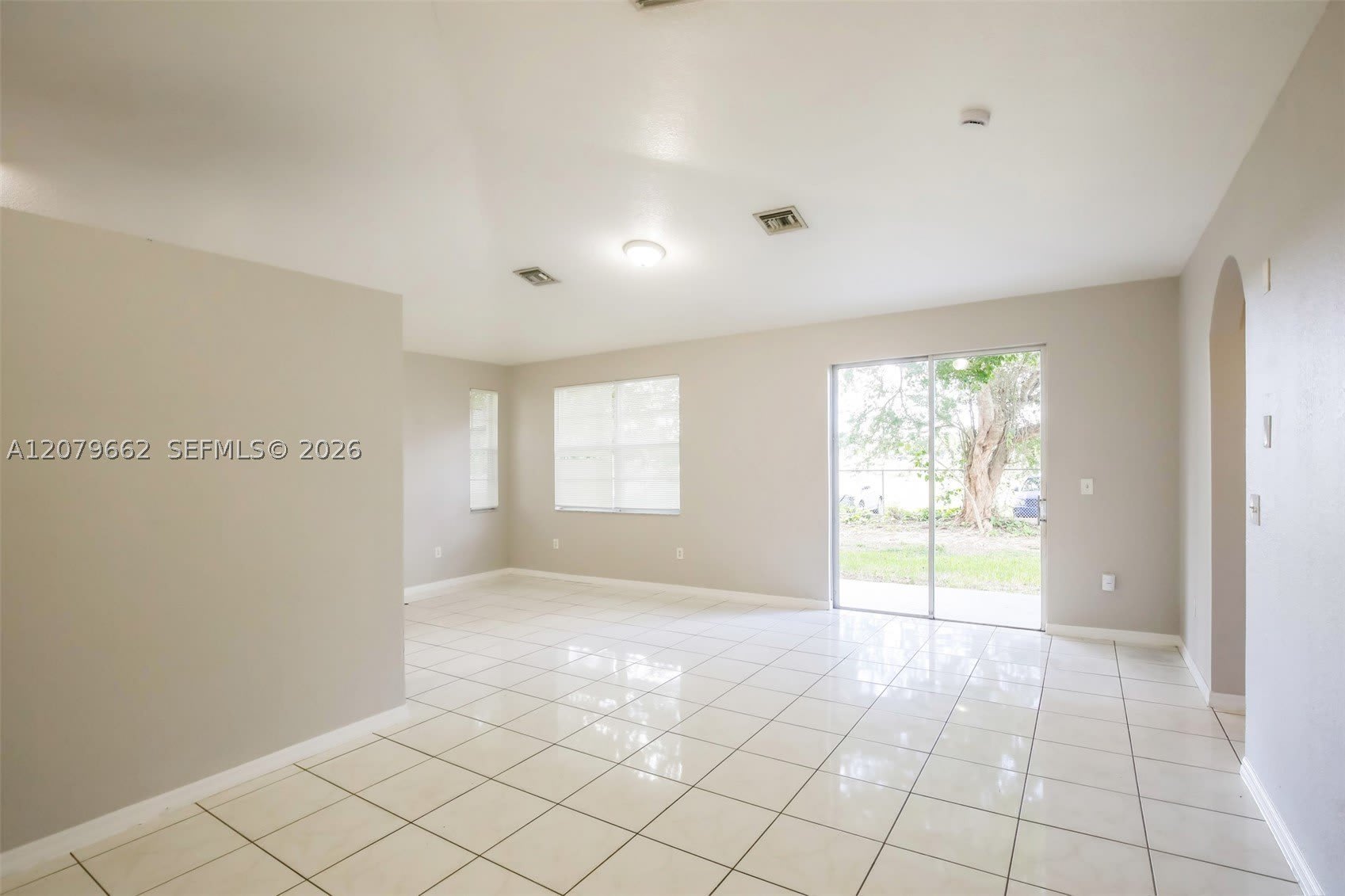 18800 SW 352nd St – photo 3