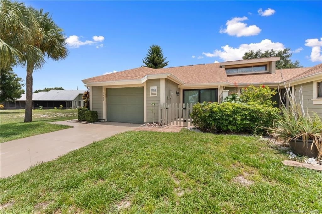 1496 Se Colchester Circle – photo 2