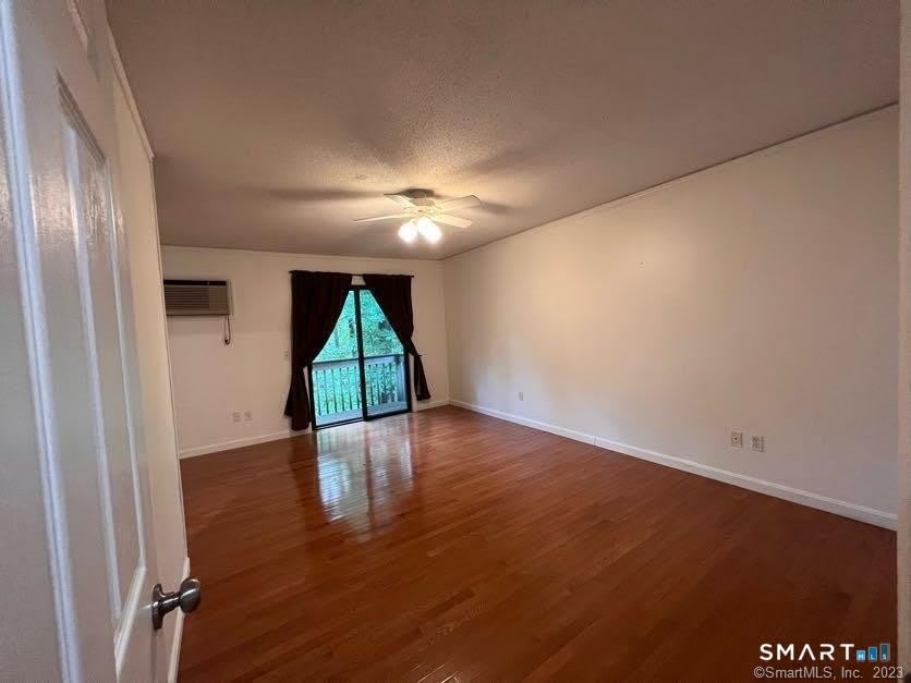 223 Flanders Road – photo 4