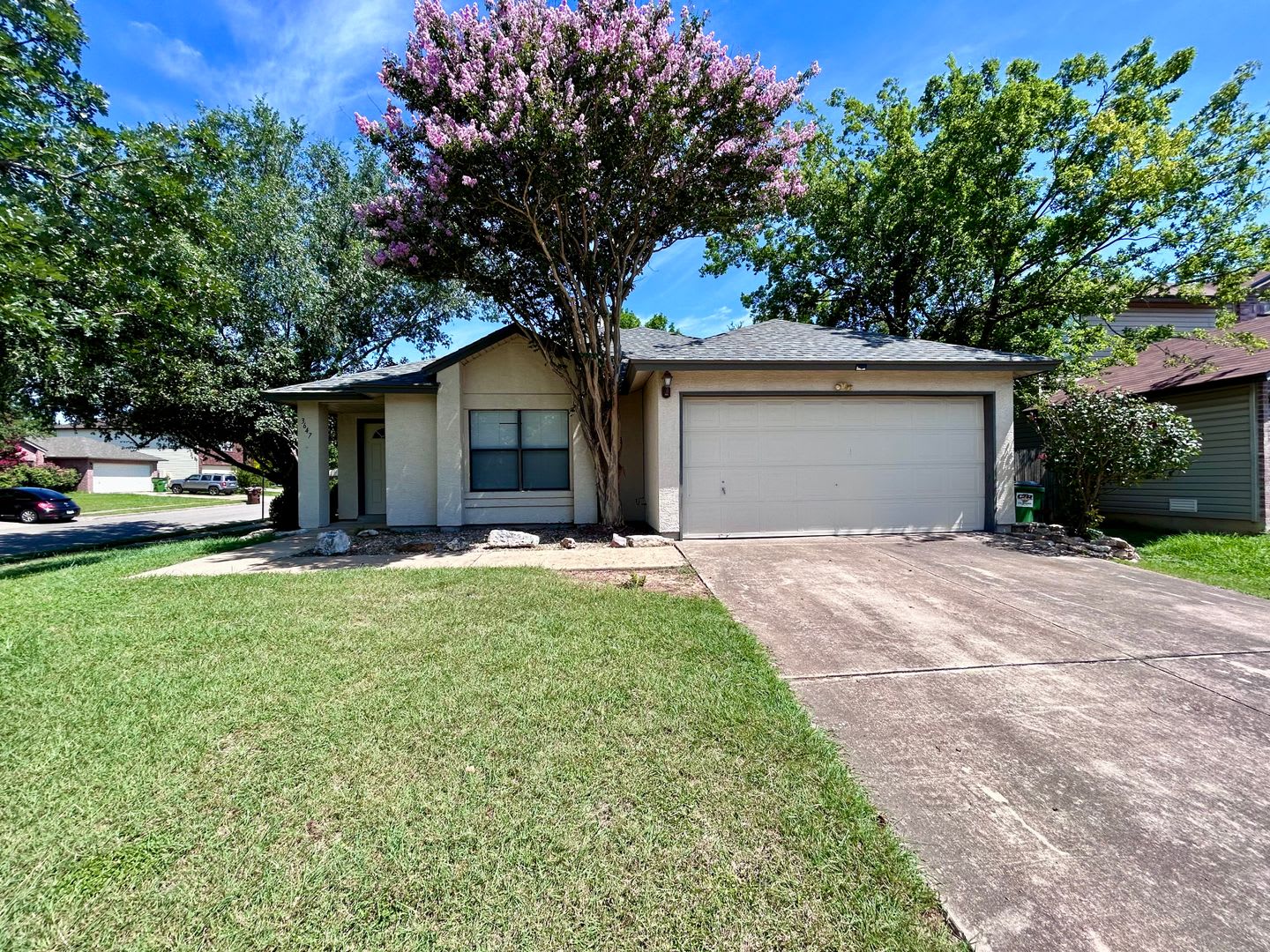 3647 Bass Lp 78665 3 Bed 2 Bath 1 Car Garage 1875 – photo 2