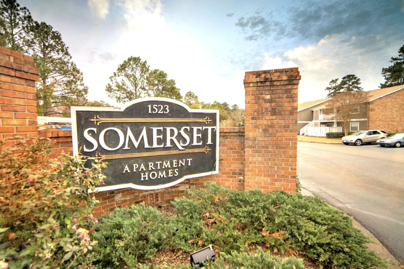 Somerset Place Apartments – photo 2