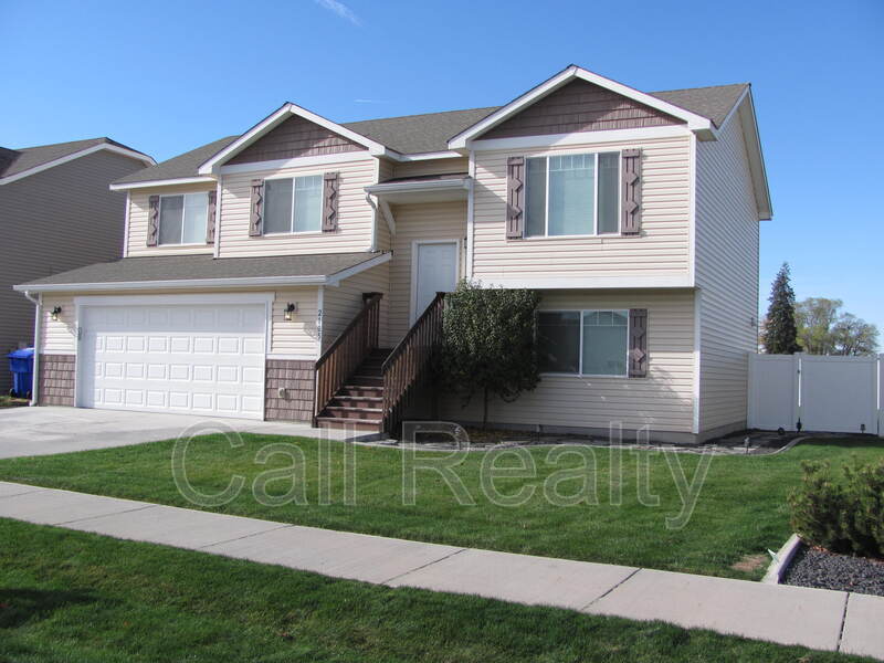 2105 N Eden – photo 1