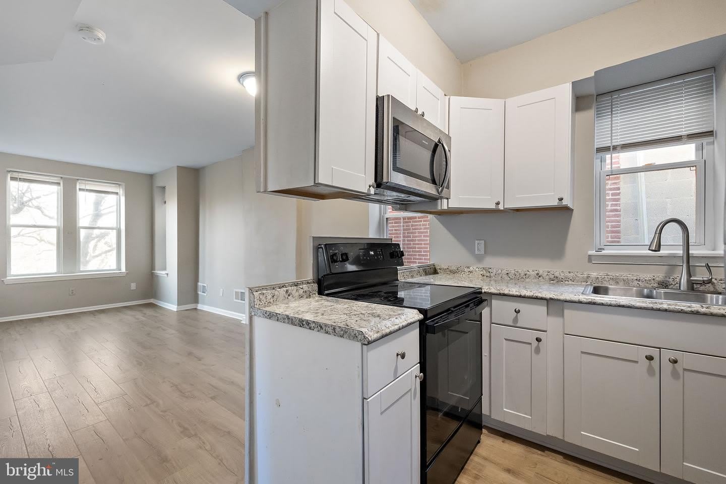 827 N JACKSON ST #2 – photo 4