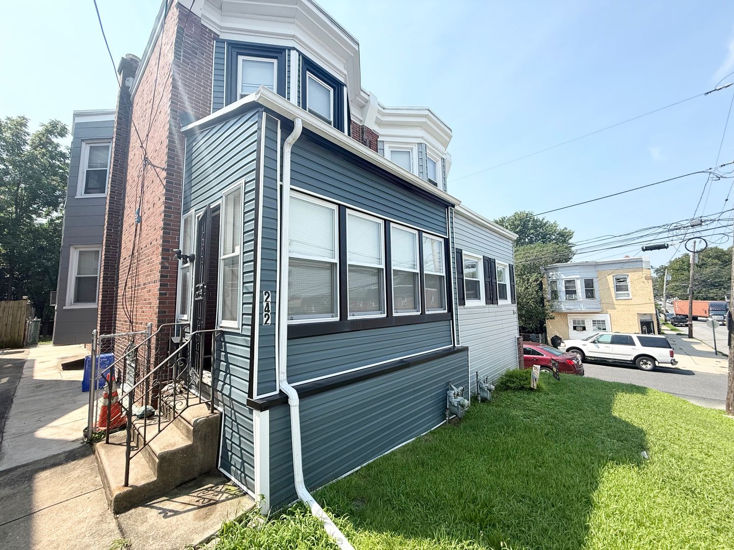 Charming 3 Bedroom Home In Collingdale Available Now – photo 2