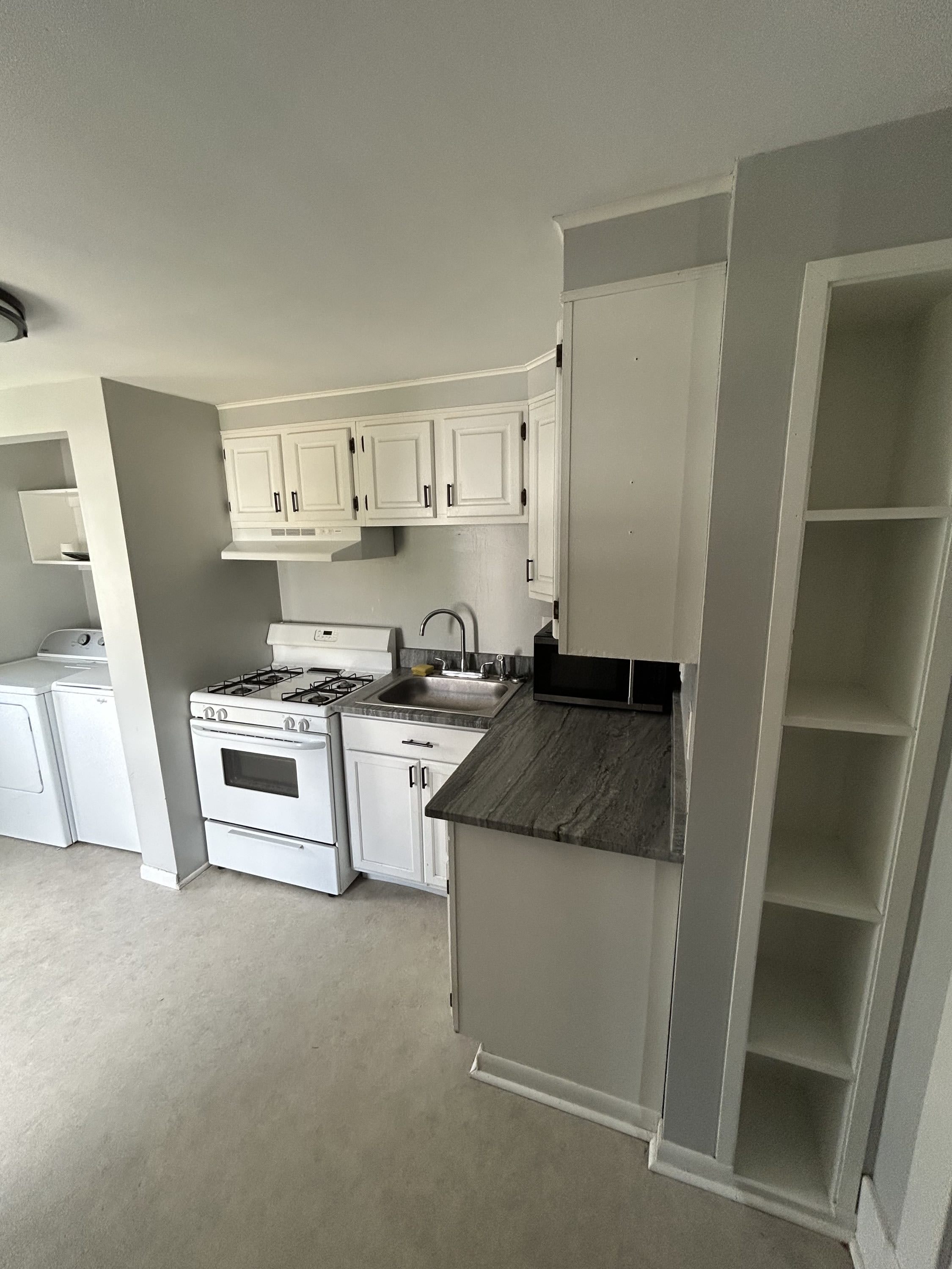 352 Dunkard Ave – photo 4