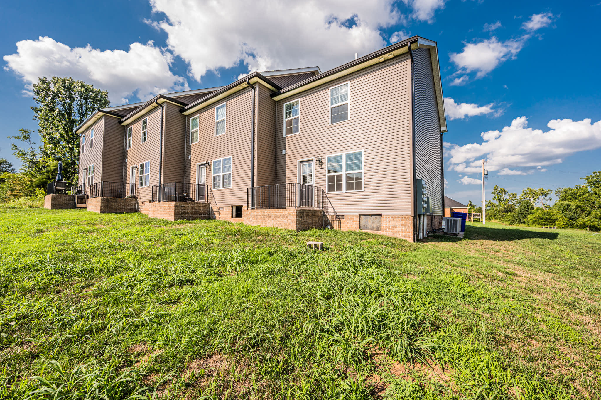 195 Creekwood Avenue – photo 4