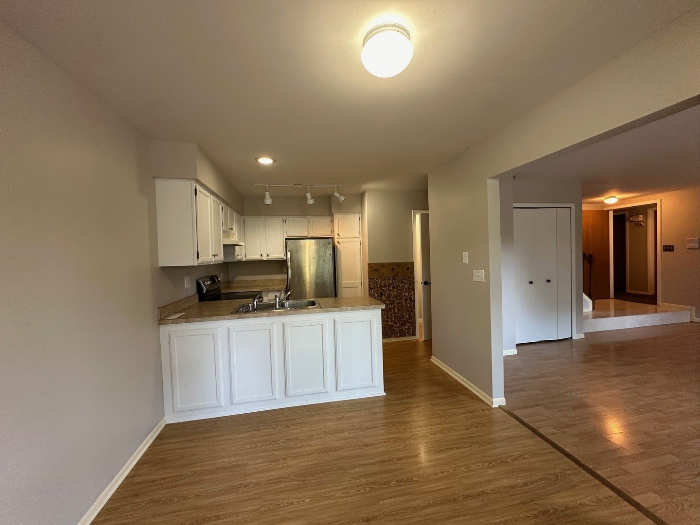 1486 W Jefferson Avenue – photo 4