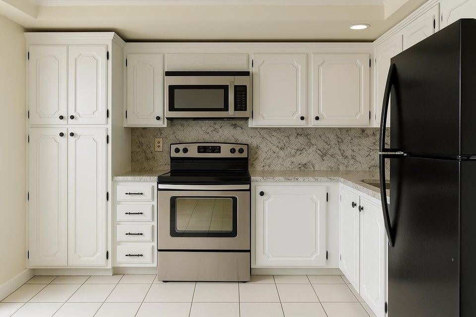 3590 Via Poinciana – photo 1