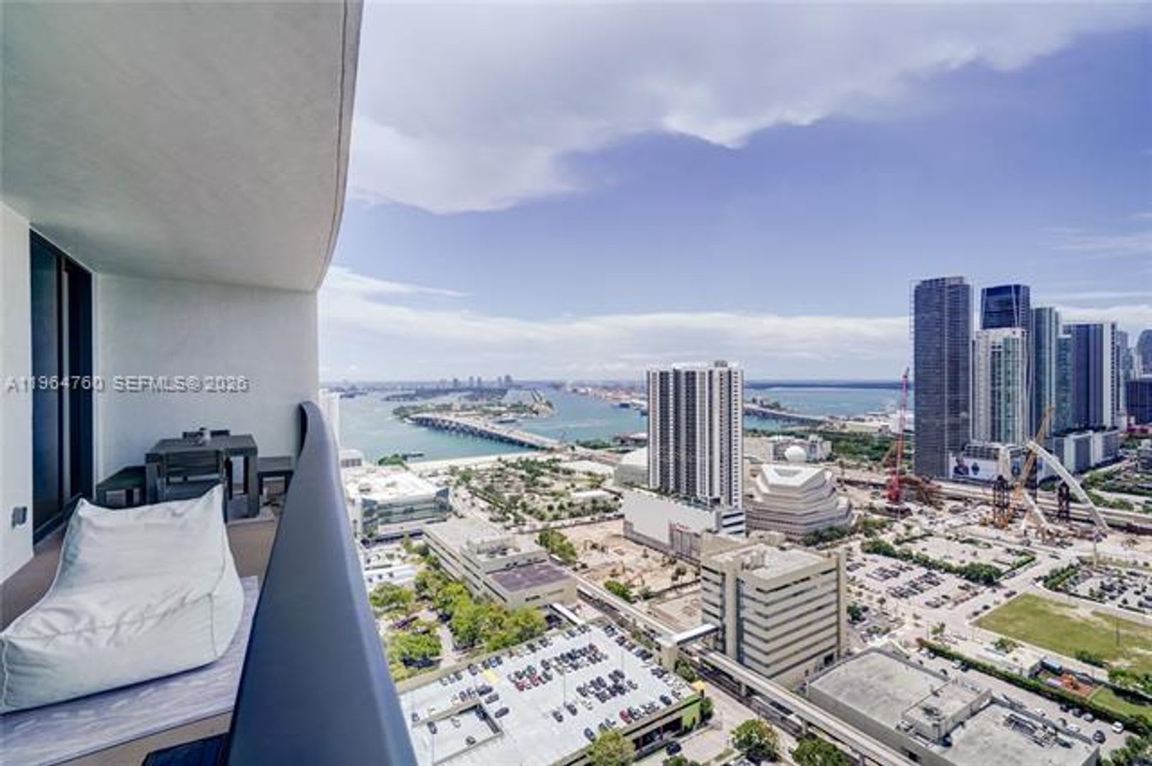 1600 NE 1st Ave cu-3607, Miami, FL 33132 – photo 3
