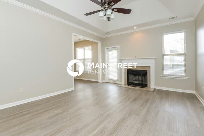 1025 Washington Court – photo 3