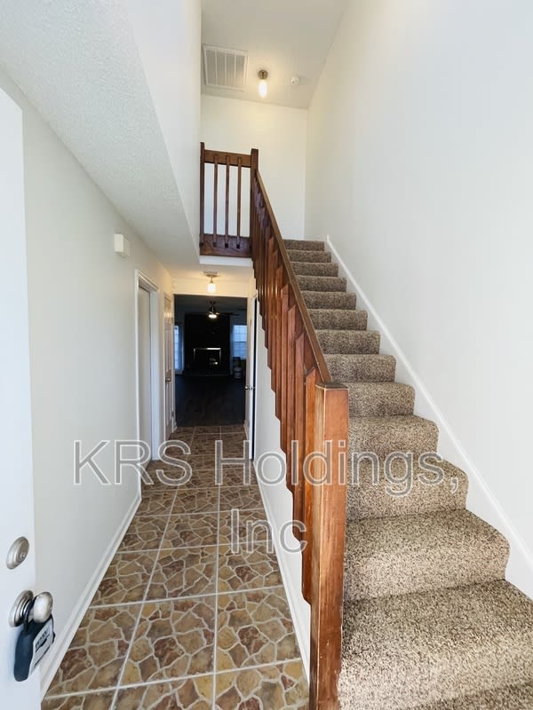 1330 rica ct – photo 4