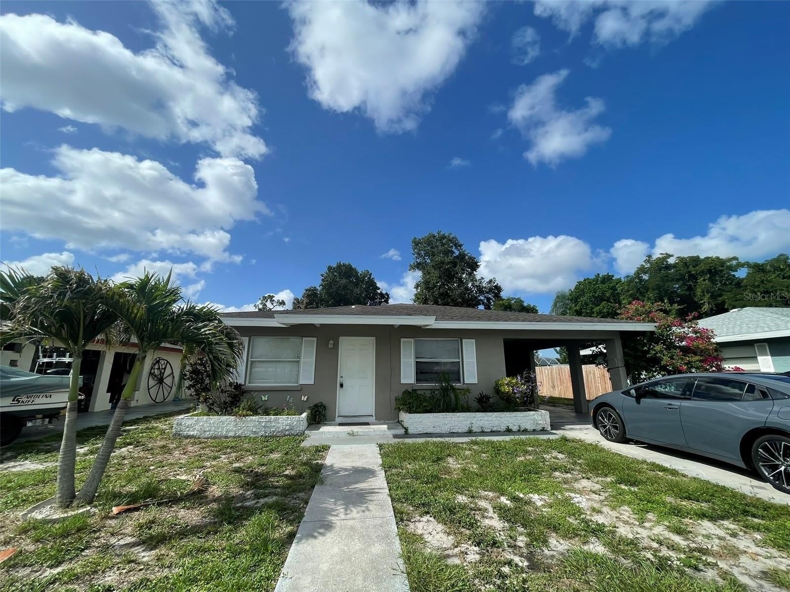 3305 13Th Avenue W – photo 1